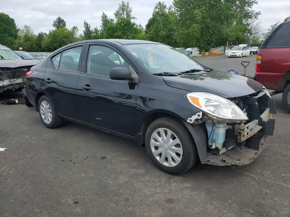 2012 NISSAN VERSA 1.6 S  