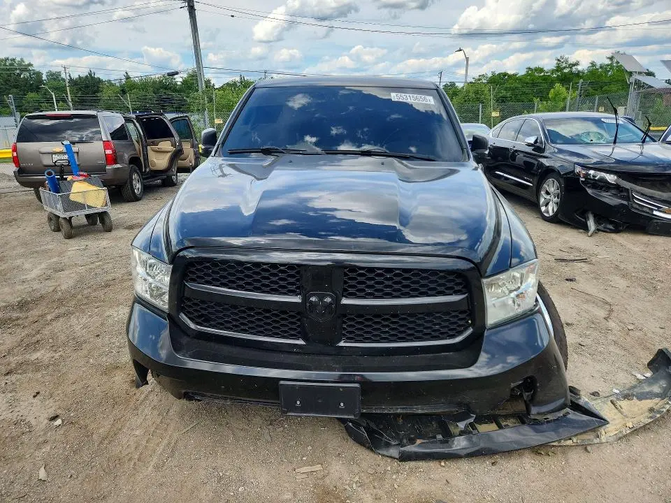 2015 RAM 1500 ST  