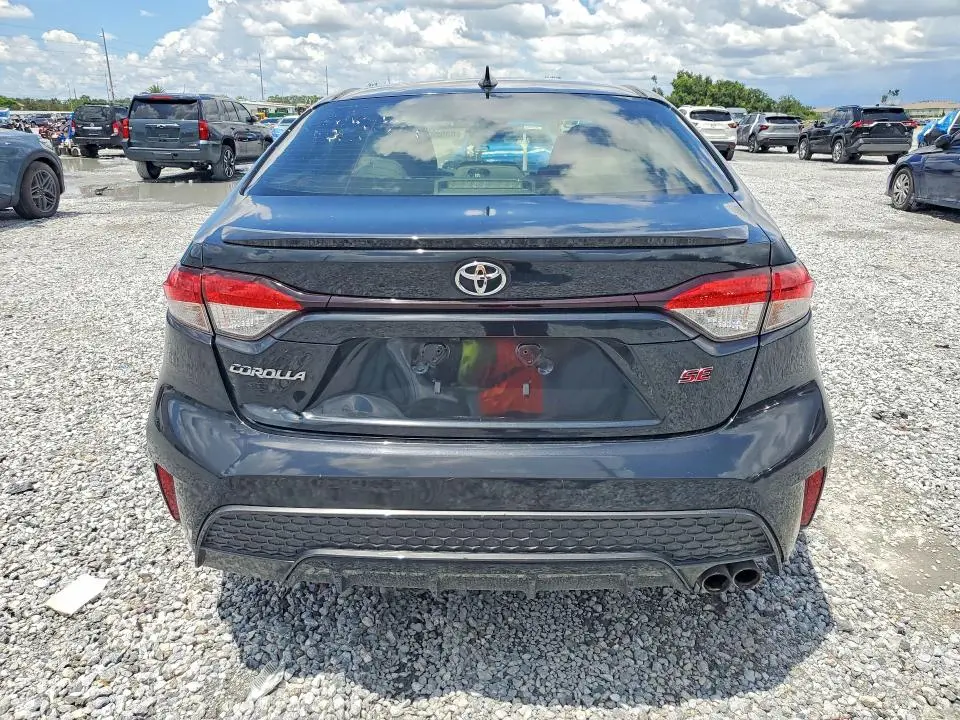 2020 TOYOTA COROLLA SE  