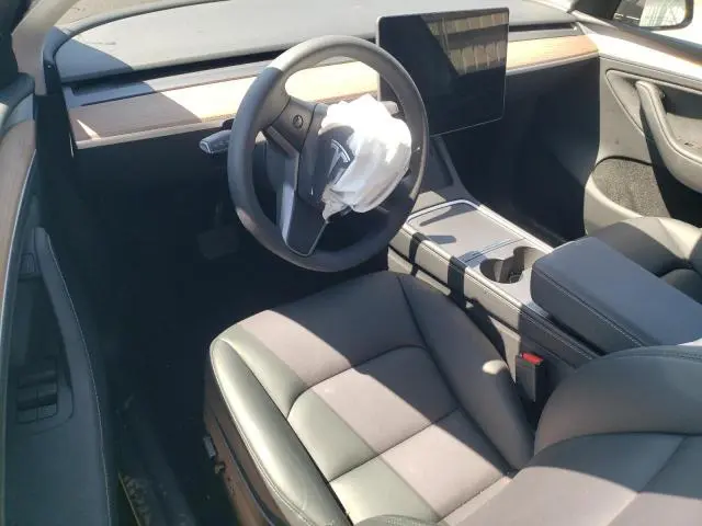 2024 TESLA MODEL Y 