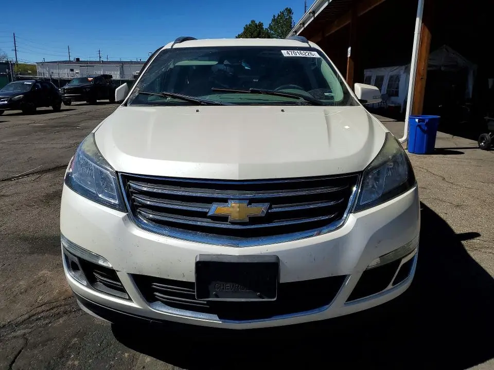 2015 CHEVROLET TRAVERSE LT  