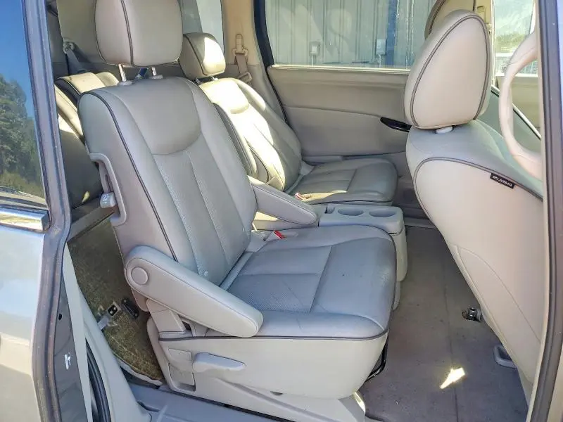 2011 NISSAN QUEST 3.5 S  