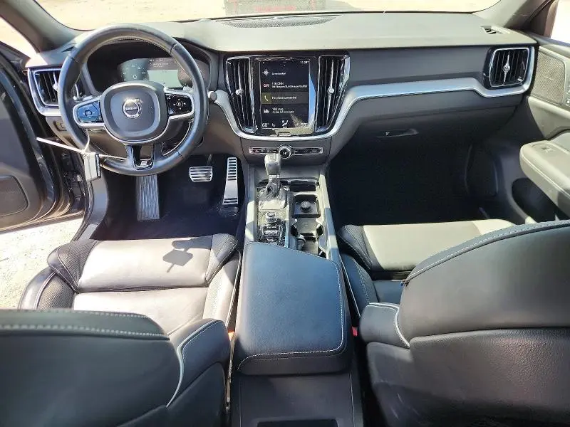 2019 VOLVO S60 T5 R-DESIGN  
