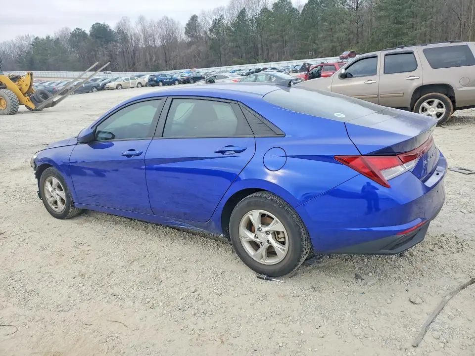 2023 HYUNDAI ELANTRA SE  