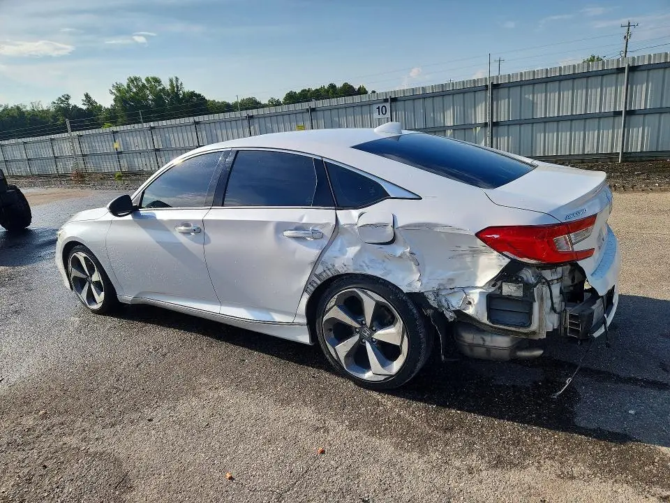 2020 HONDA ACCORD TOURING  