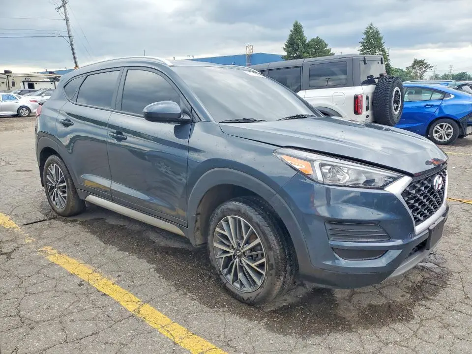 2020 HYUNDAI TUCSON SEL  