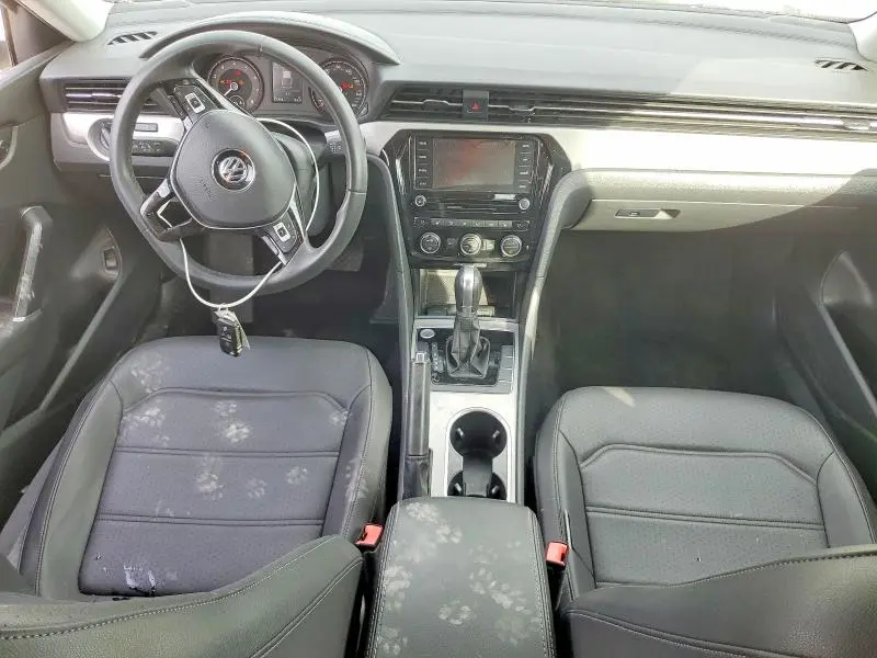 2021 VOLKSWAGEN PASSAT SE  