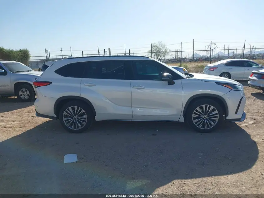 2021 TOYOTA HIGHLANDER XSE