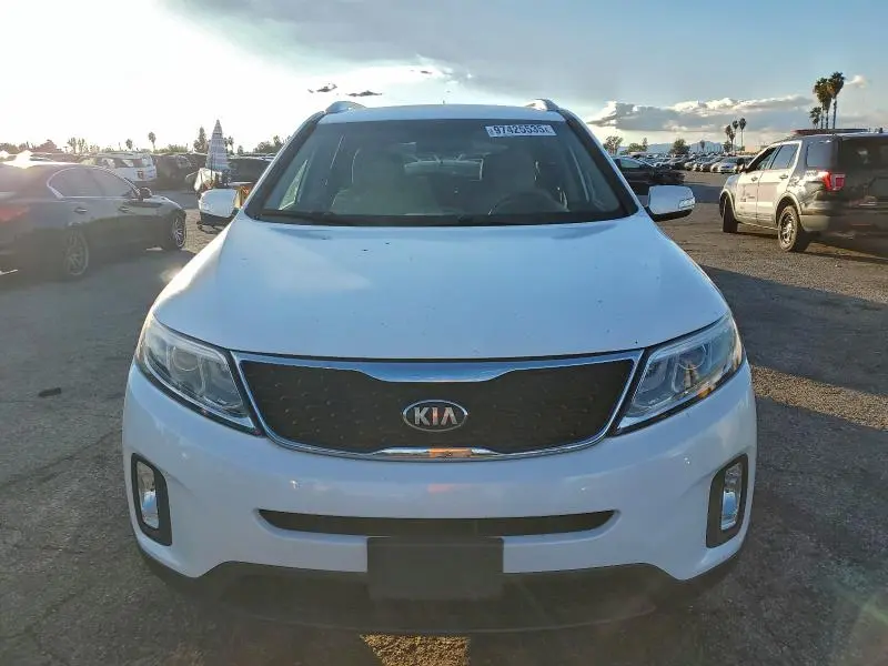 2014 KIA SORENTO LX  