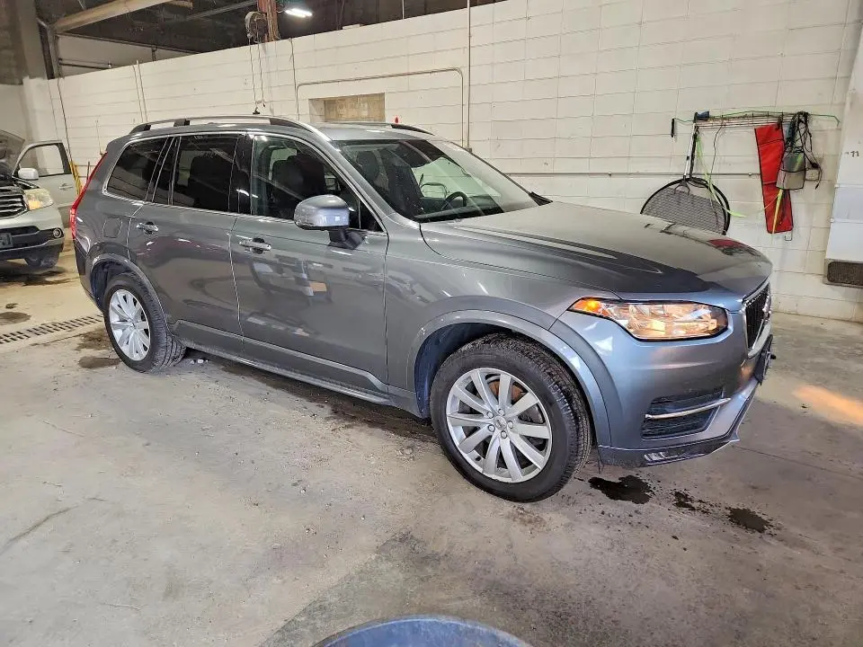 2016 VOLVO XC90 T6  