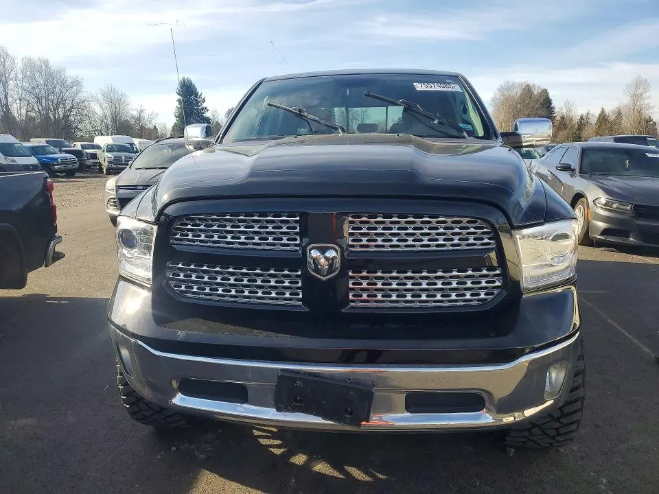 2016 RAM 1500 LARAMIE  