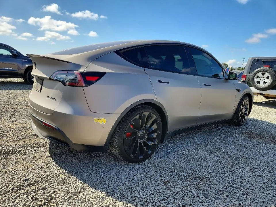 2022 TESLA MODEL Y   