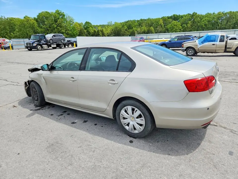 2012 VOLKSWAGEN JETTA SE  