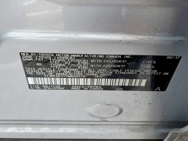 2017 TOYOTA RAV4 XLE  