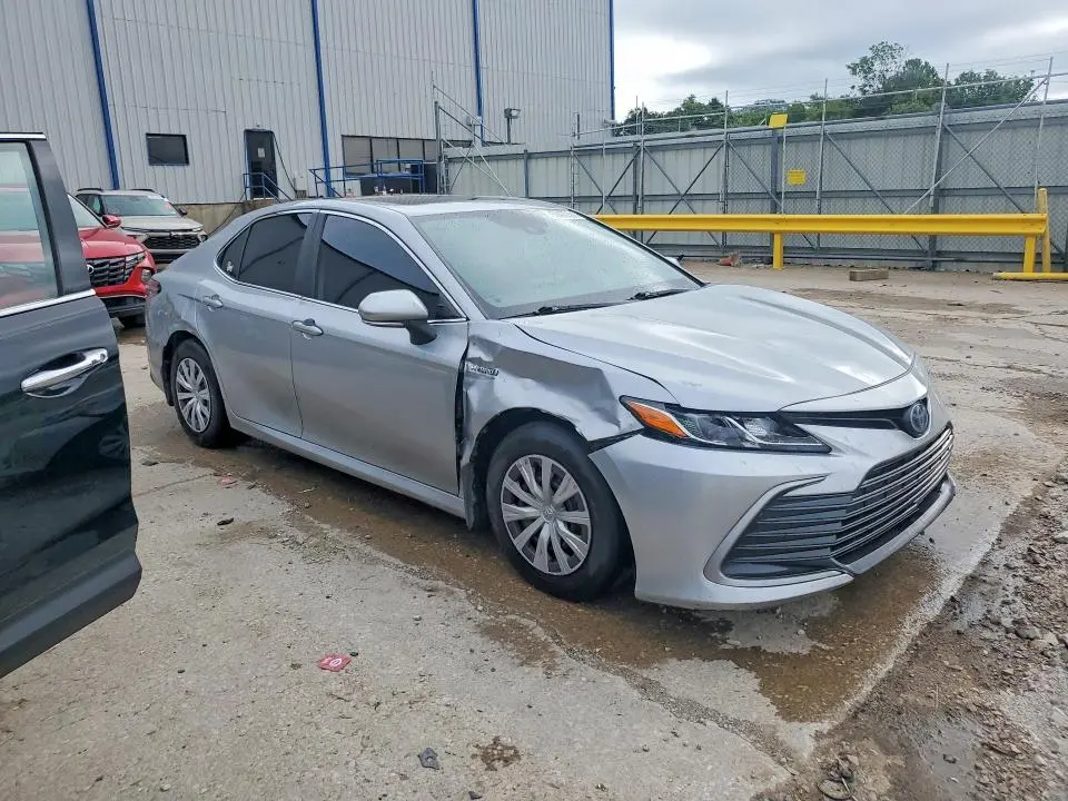 2021 TOYOTA CAMRY LE  