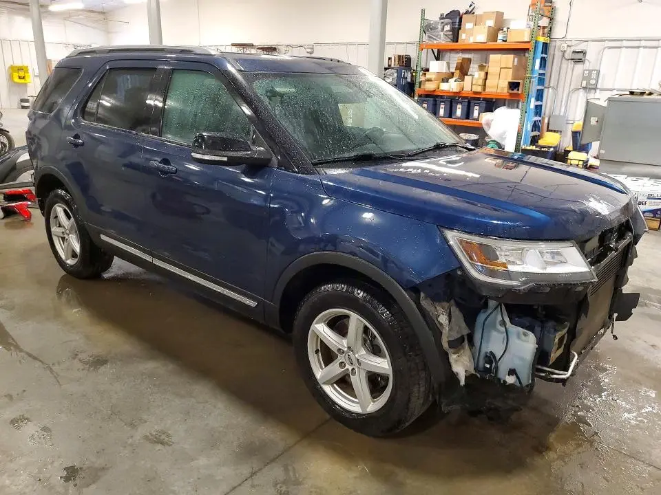 2017 FORD EXPLORER XLT  