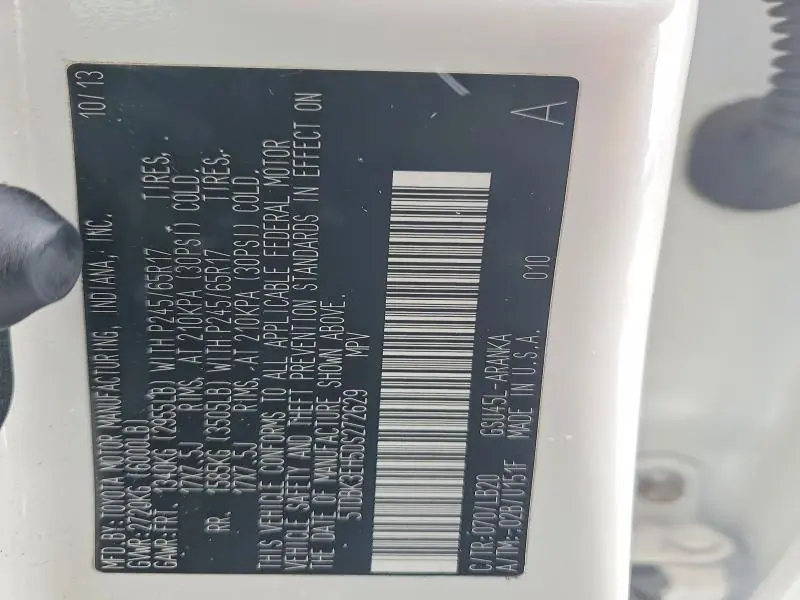 2013 TOYOTA HIGHLANDER SE  