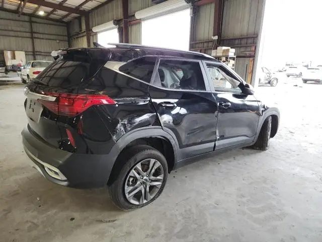 2023 KIA SELTOS S  