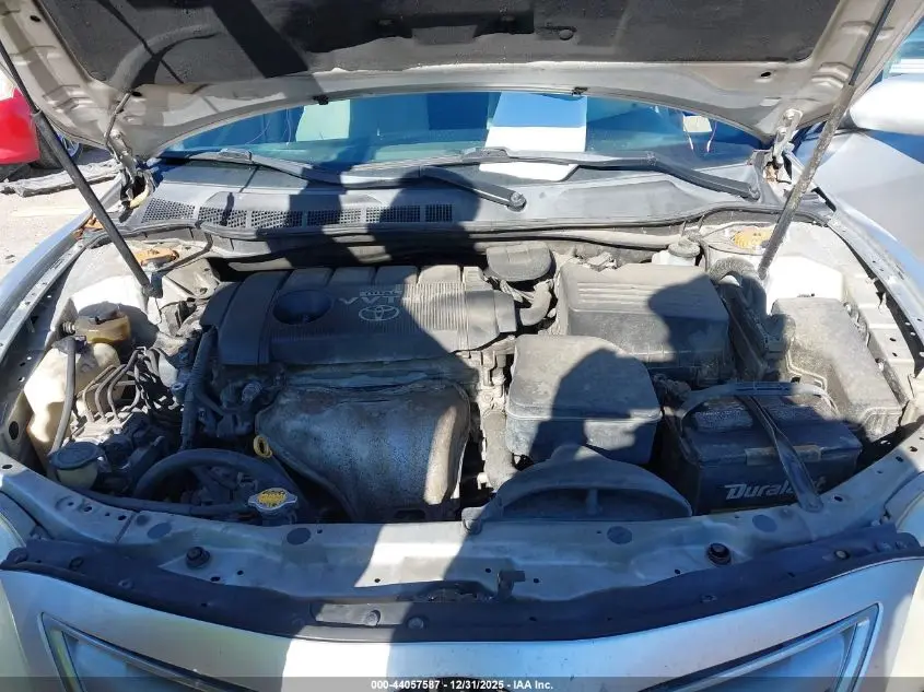 2010 TOYOTA CAMRY LE