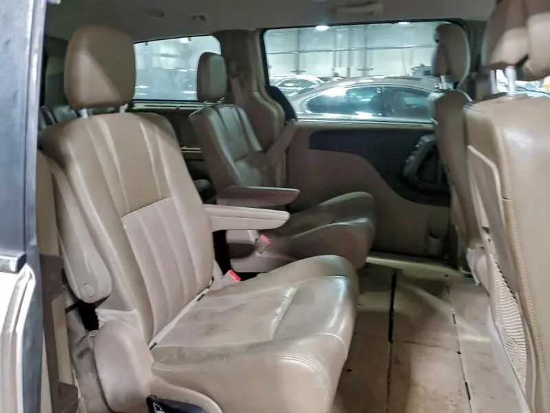 2014 CHRYSLER TOWN & COUNTRY TOURING L  