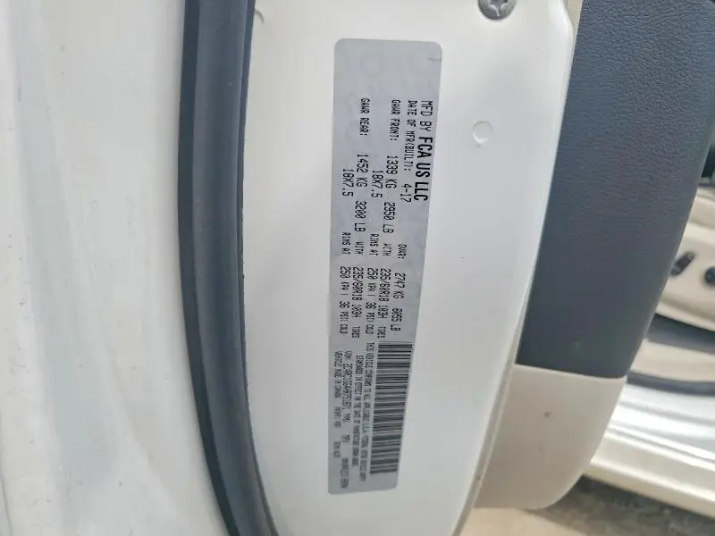 2017 CHRYSLER PACIFICA LIMITED  
