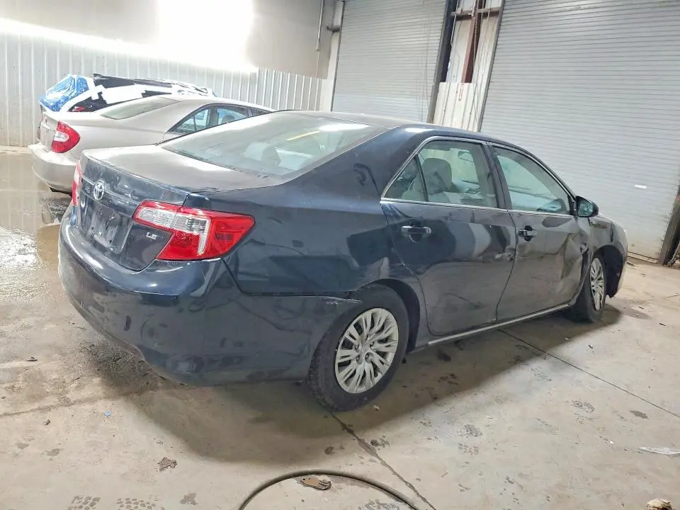 2014 TOYOTA CAMRY LE  