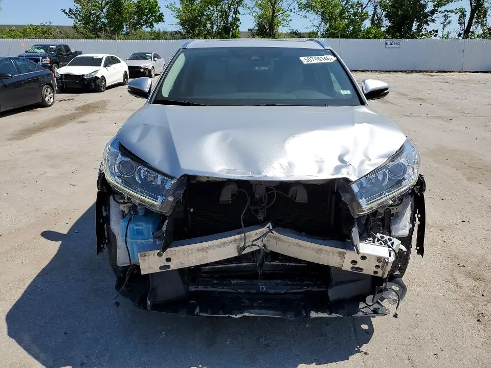 2017 TOYOTA HIGHLANDER LIMITED PLATINUM  