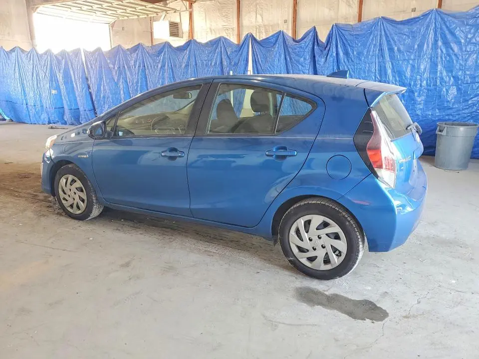 2015 TOYOTA PRIUS C TWO  