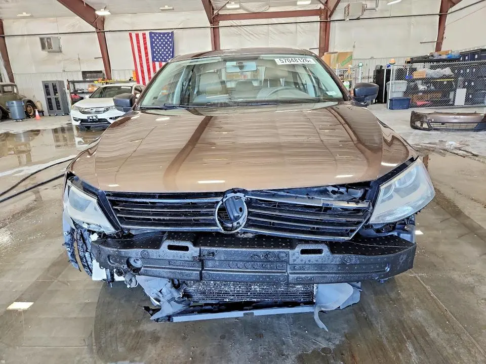 2014 VOLKSWAGEN JETTA BASE  