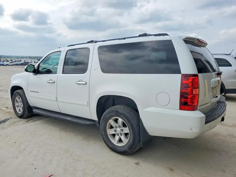 2011 CHEVROLET SUBURBAN K1500 LT  