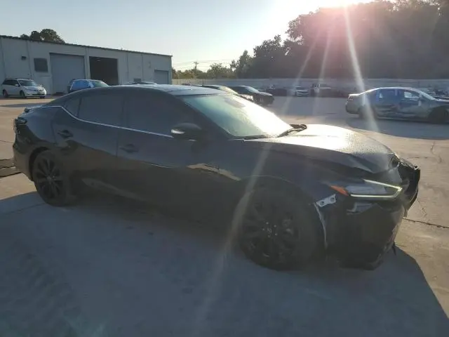 2023 NISSAN MAXIMA SR  