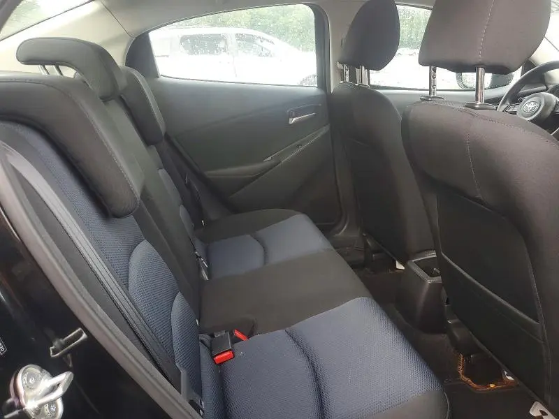 2019 TOYOTA YARIS LE  