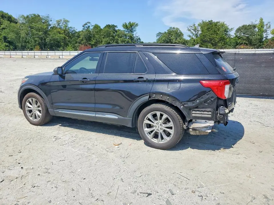 2022 FORD EXPLORER XLT  