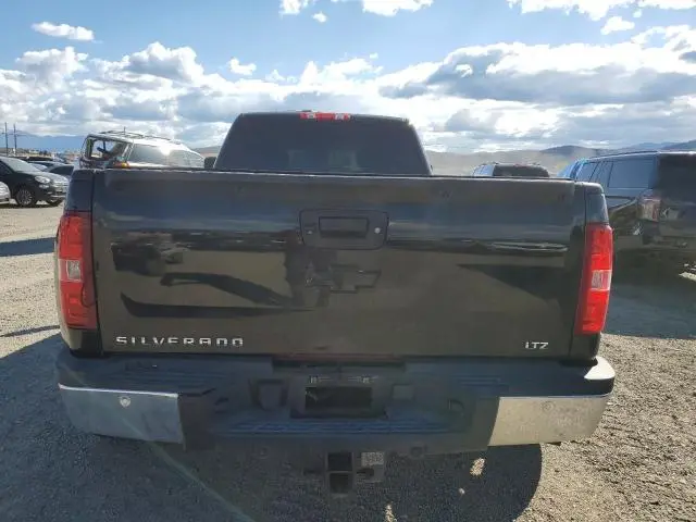 2011 CHEVROLET SILVERADO K3500 LTZ  
