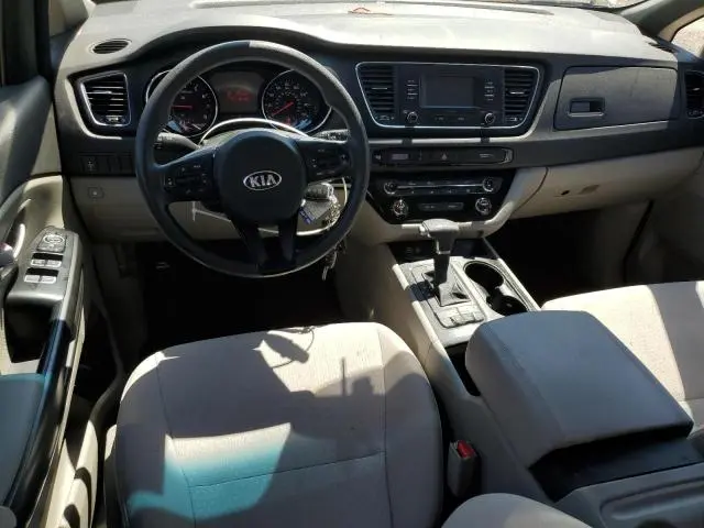 2017 KIA SEDONA L  