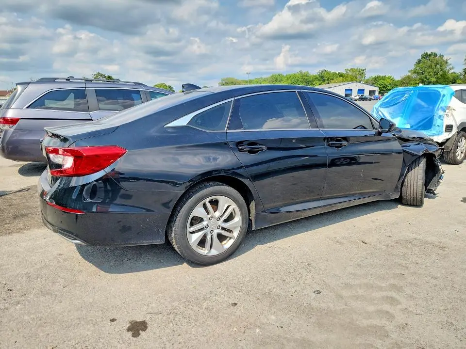 2019 HONDA ACCORD LX  