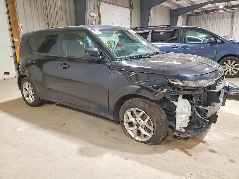 2021 KIA SOUL S  