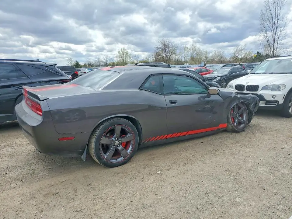 2014 DODGE CHALLENGER SXT  
