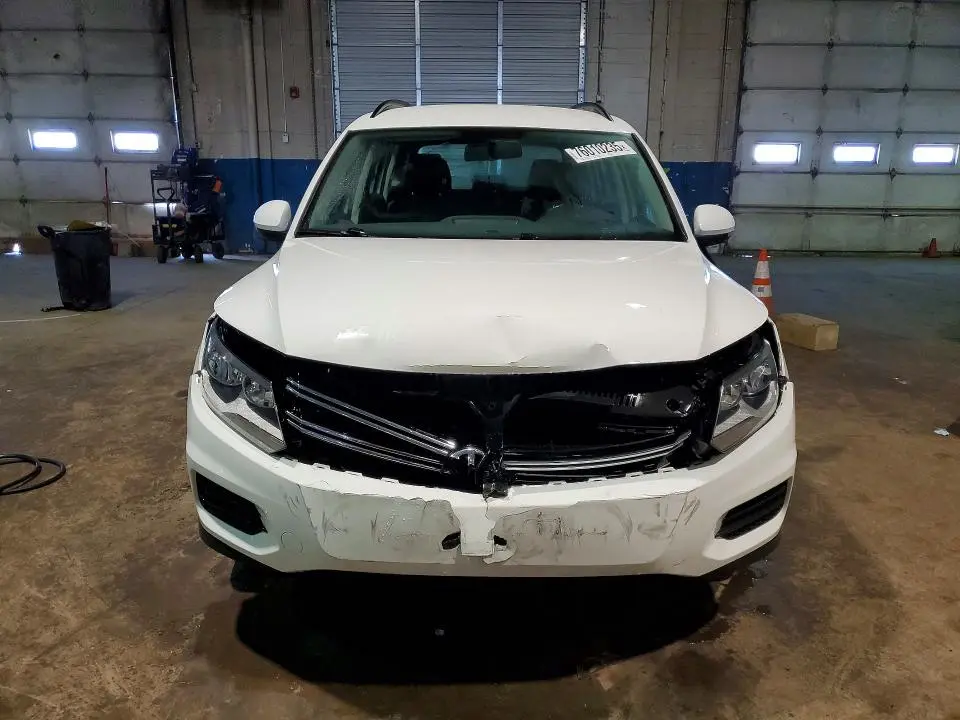 2017 VOLKSWAGEN TIGUAN S  