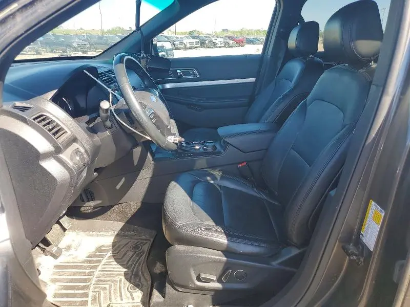 2017 FORD EXPLORER XLT  