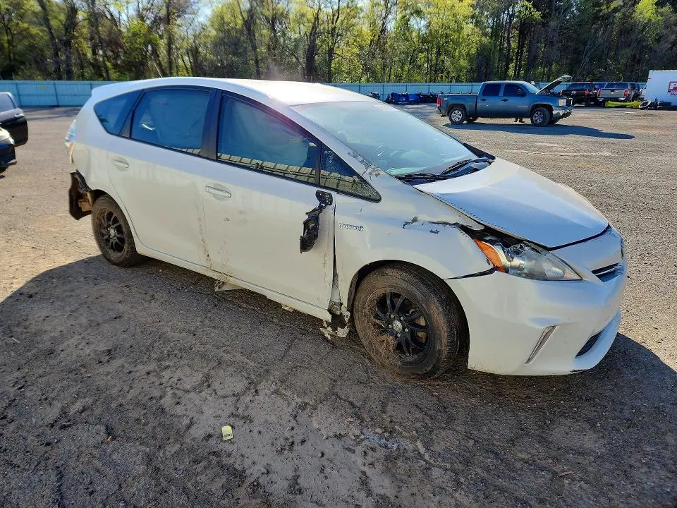 2013 TOYOTA PRIUS V TWO  