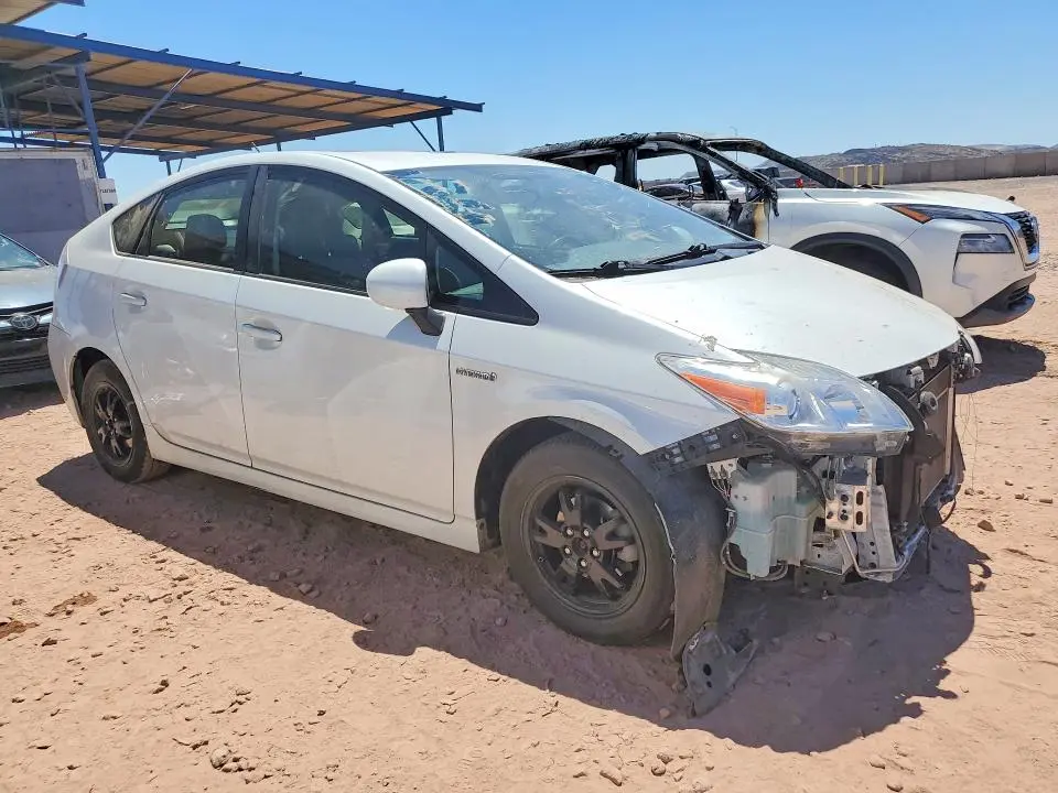 2013 TOYOTA PRIUS THREE  