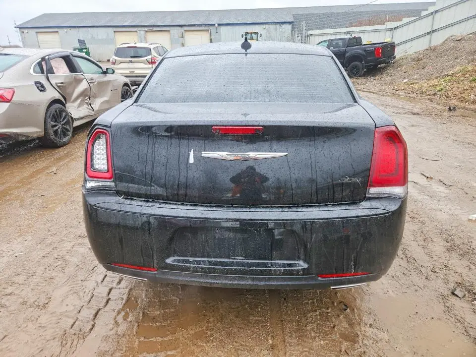 2019 CHRYSLER 300 TOURING  