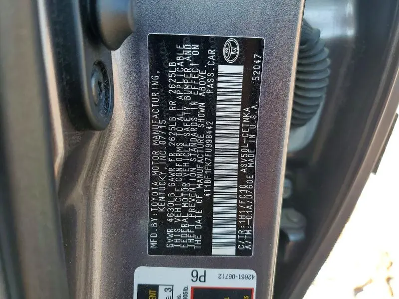 2015 TOYOTA CAMRY LE  