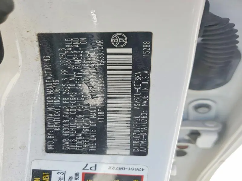 2017 TOYOTA CAMRY SE  