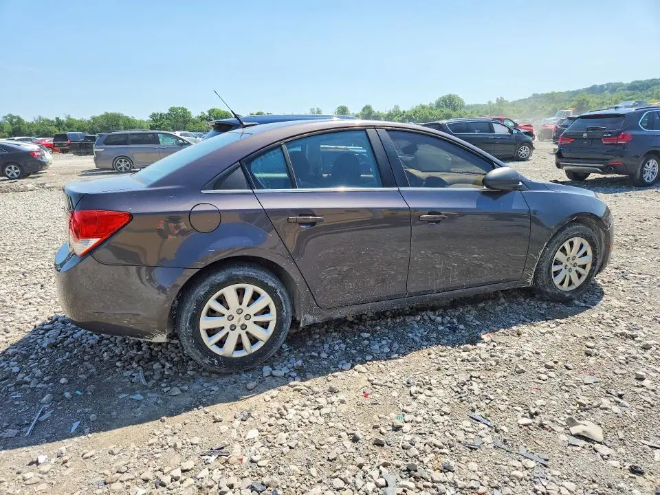 2011 CHEVROLET CRUZE LS  