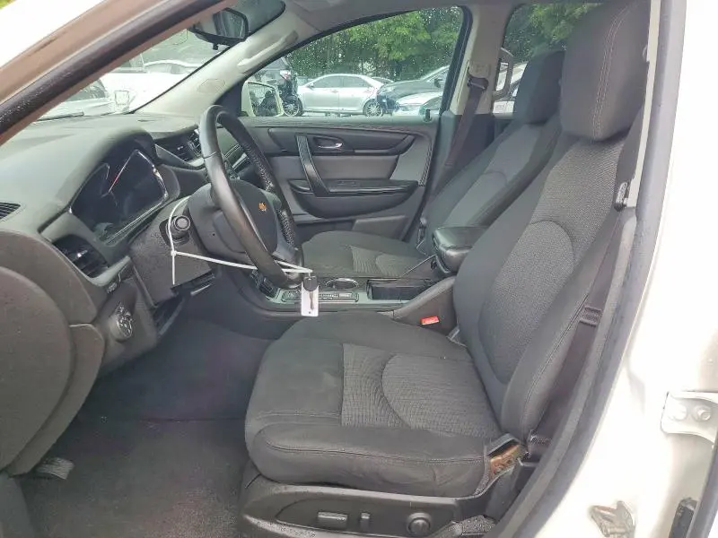 2015 CHEVROLET TRAVERSE LT  