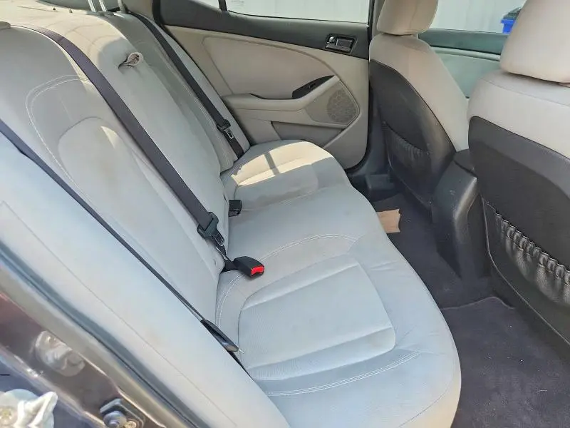 2011 KIA OPTIMA LX  