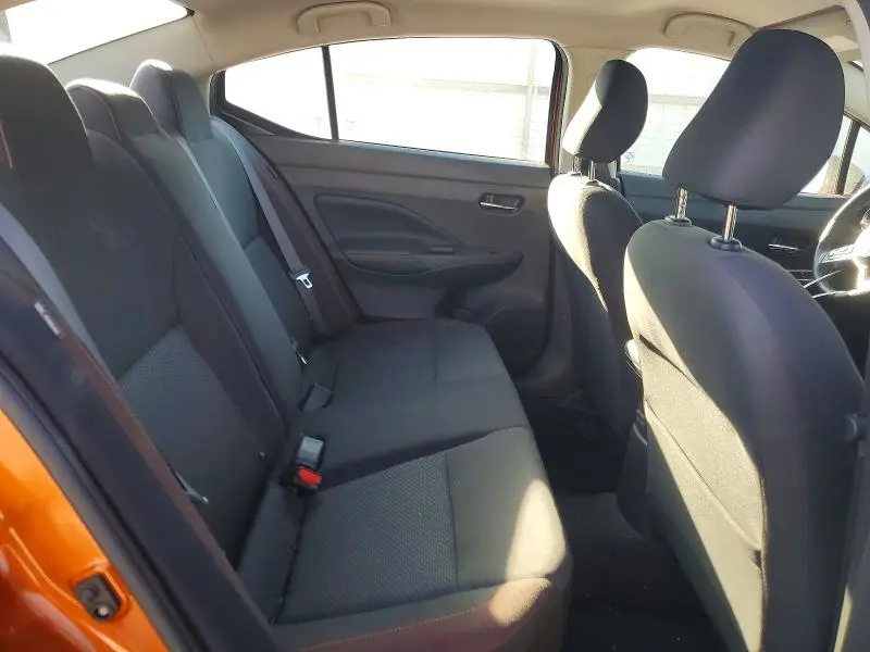 2021 NISSAN VERSA SR  