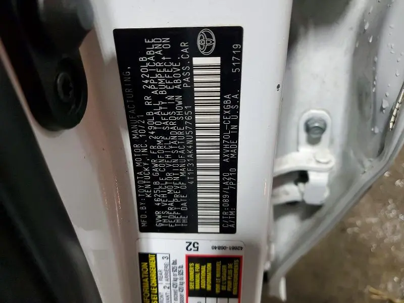 2022 TOYOTA CAMRY XLE  